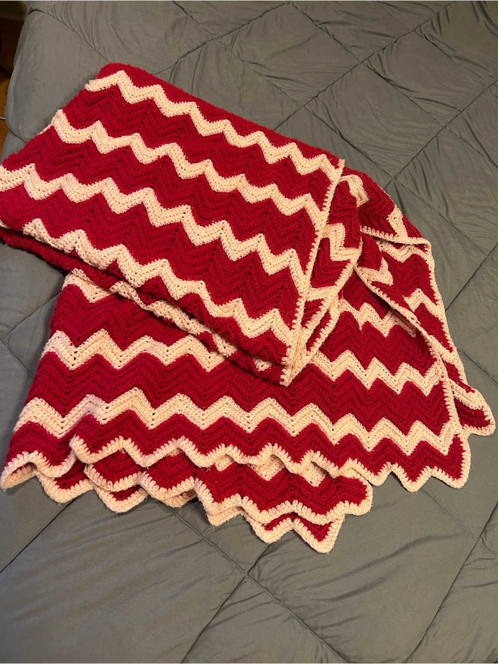 Handmade Ripple Chevron Afghan/Throw 92"X48" Pink, Maroon Tight Stitches